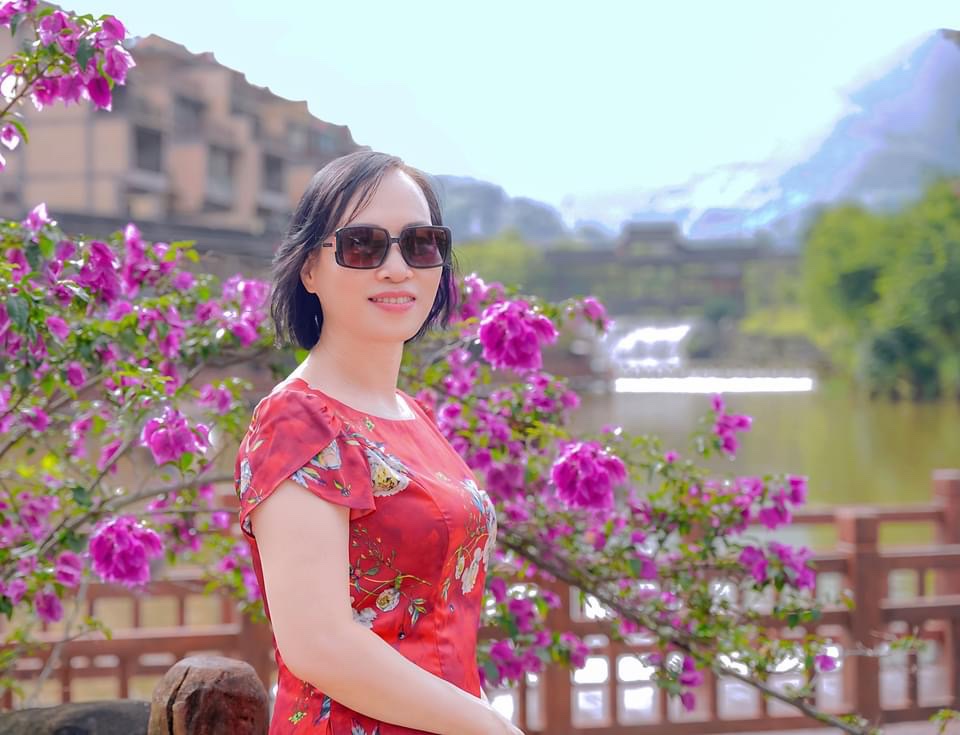 Vương Thị Cẩm Vân